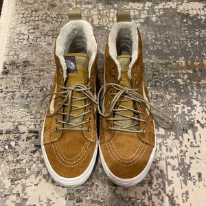 Vans Sk8-Hi MTE w/ Sherpa Lining Unisex